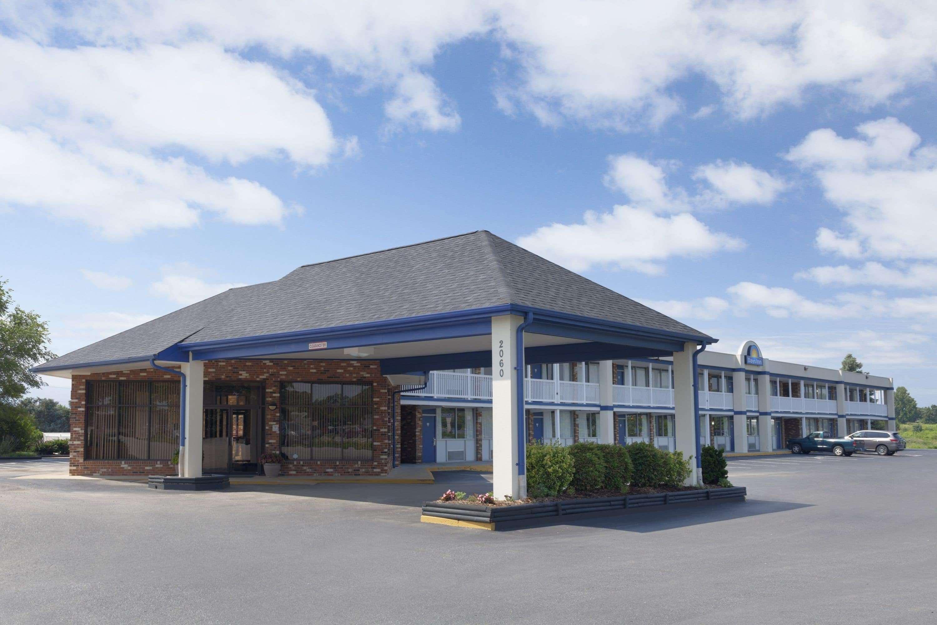 Days Inn By Wyndham Waynesboro Exterior photo